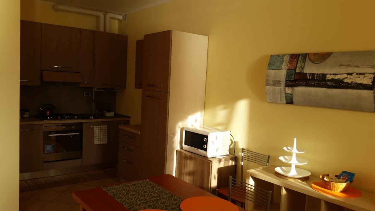 New Apartment Lake View 11 Варенна Экстерьер фото